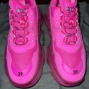 Used Triple s size 39 - ON HOLD